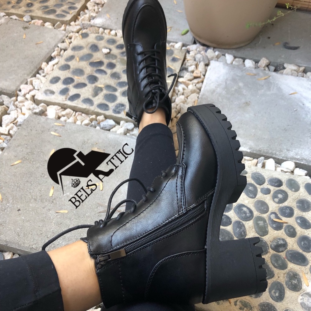 Lug Sole Lace Up Combat Boots - Picture 8 of 9